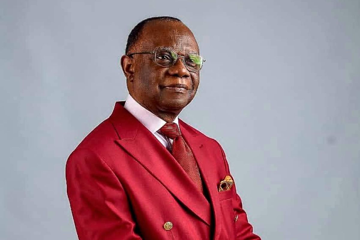Dr Felix Omobude