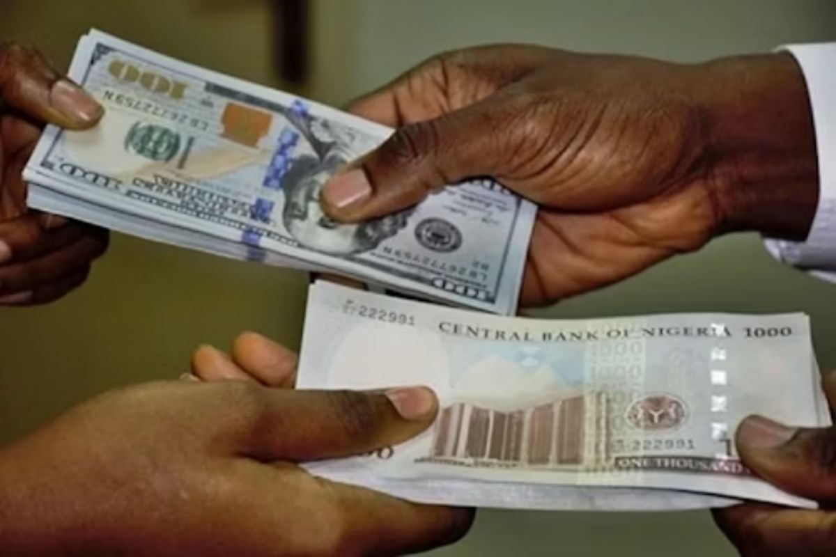 Naira Falls Above N1,400 per Dollar at Official Foreign Exchange Market